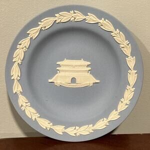 Wedgwood Jasperware With Black Stand Namdaemun, Seoul Made In England Pre-Owned